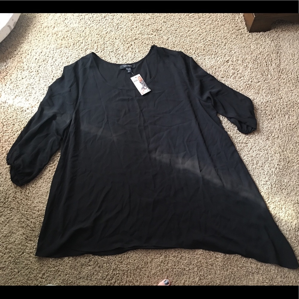 NWT Karen Kane 2XL Black asymmetrical Top